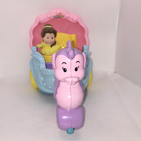 Fisher Price Little People Little Mermaid Ariel's Musical Carriage and 1… - Picture 10 of 10